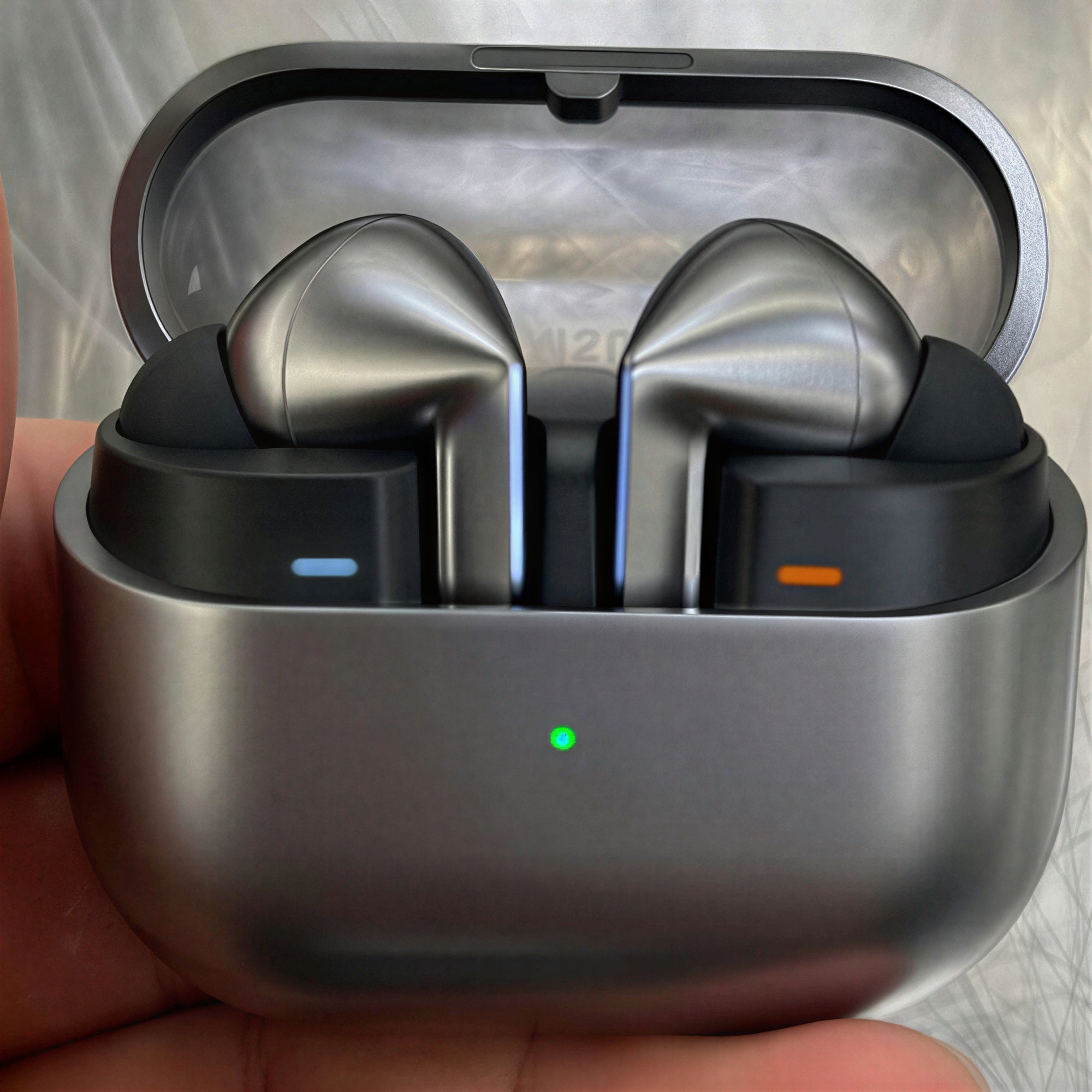 BUY 1 GET 1 FREE SAMSUNG BUDS PRO 3 FREE DELIVERY